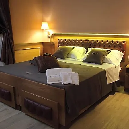 מלון Le Club Boutique 4*